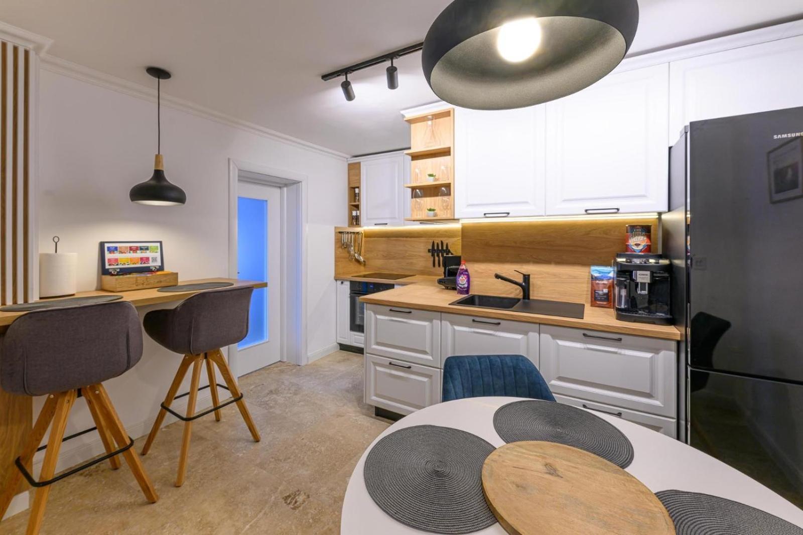 Five Stars Apartment Timisoara Luaran gambar
