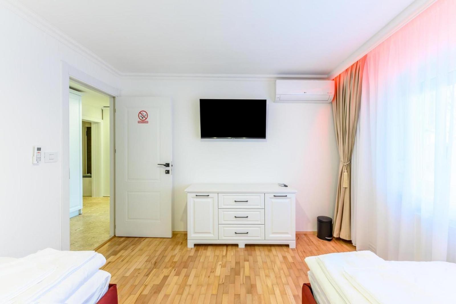 Five Stars Apartment Timisoara Luaran gambar
