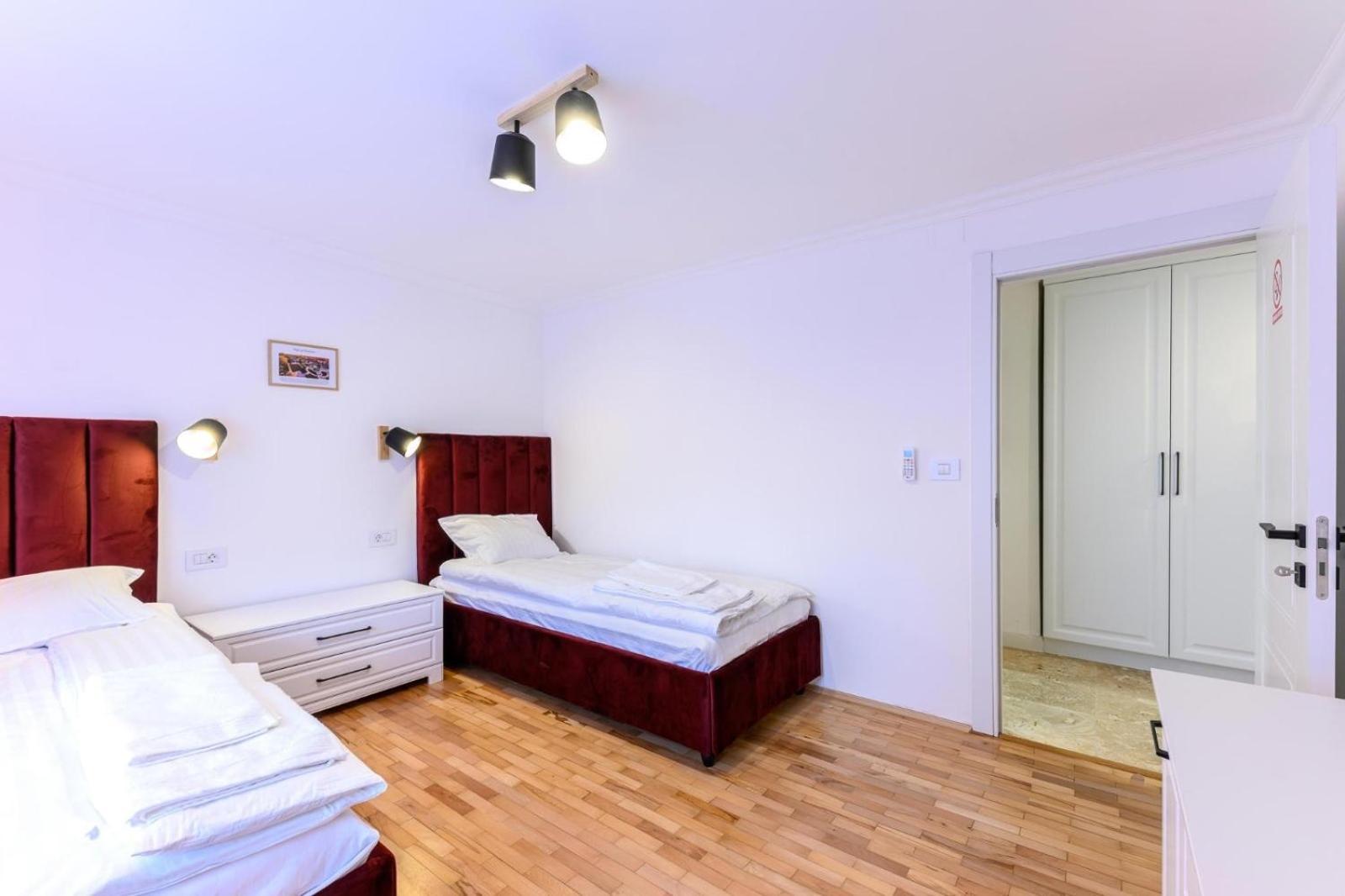 Five Stars Apartment Timisoara Luaran gambar