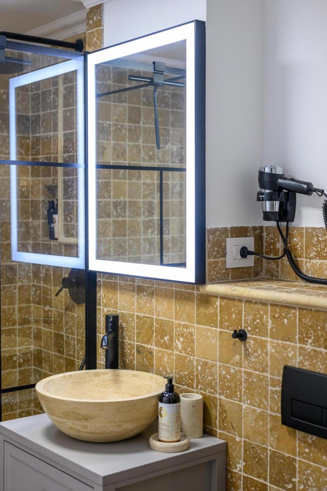Five Stars Apartment Timisoara Luaran gambar