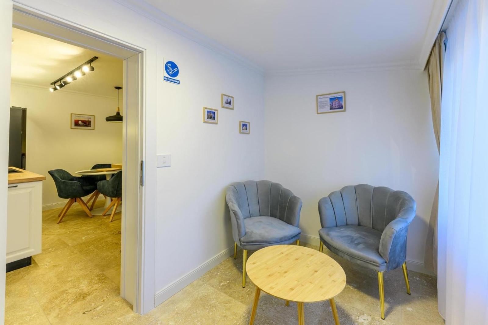 Five Stars Apartment Timisoara Luaran gambar